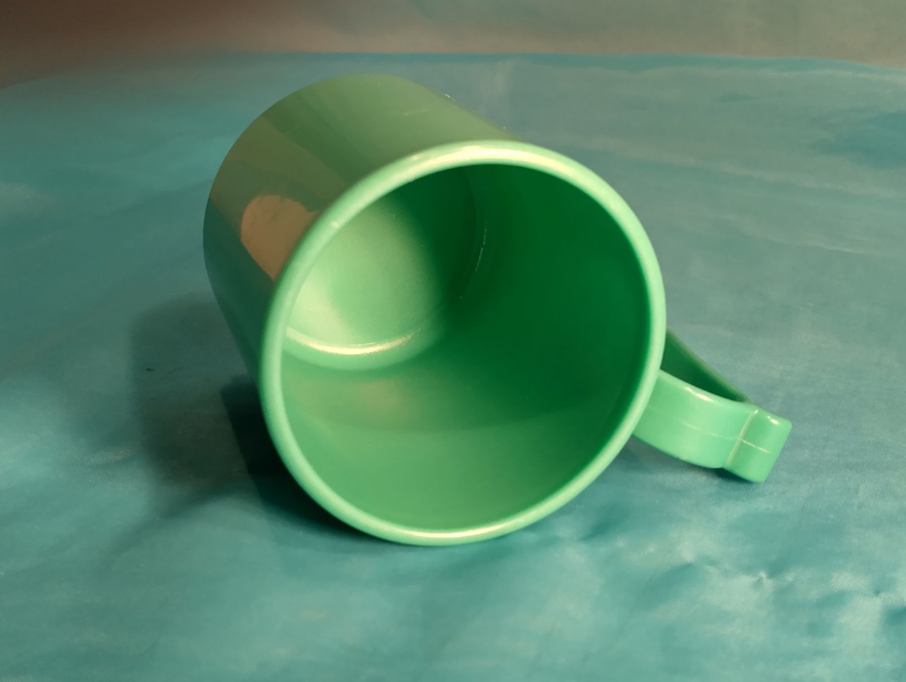 Tupperware Tazze: Tupperware  Becher mit Henkel, türkis – Usato da Bellach venduto da JingleCherry 4