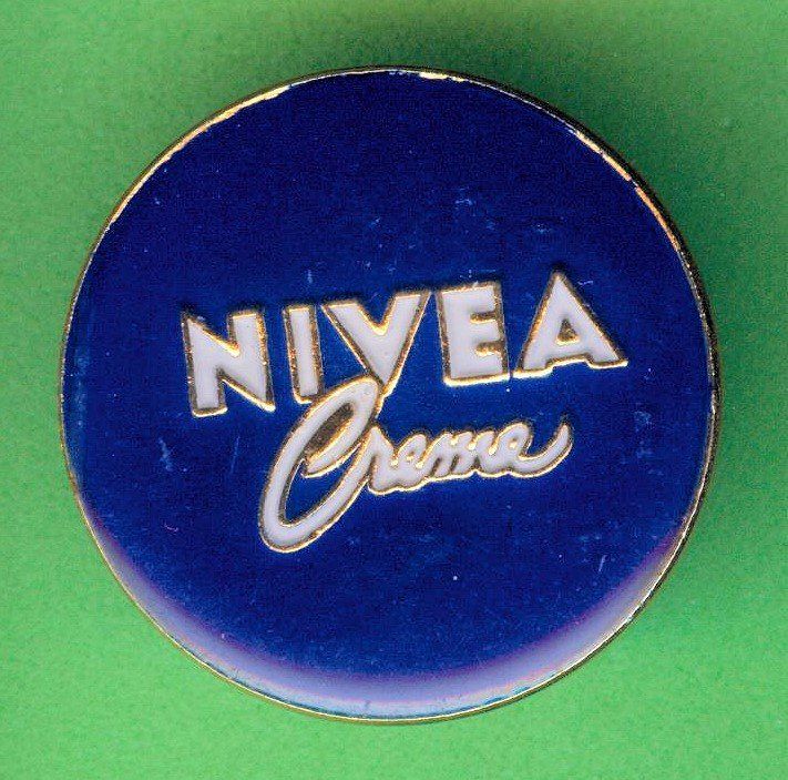 Placchette & Badge: NIVEA  cREME – Usato da Winterthur venduto da Sammleroase