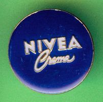 NIVEA  cREME