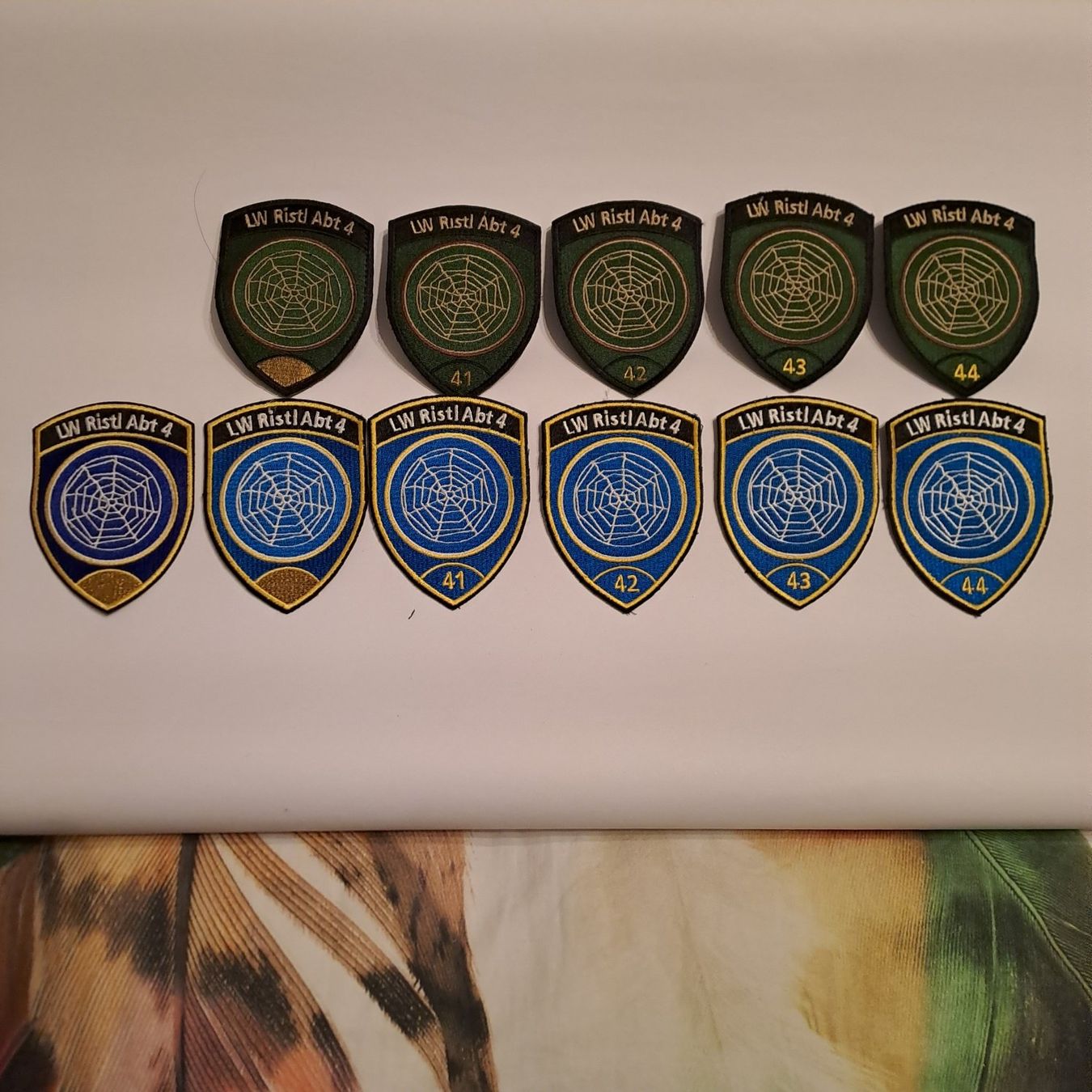 Armée suisse Plaquettes & Badges: LW Ristl Abt 4 – Neuf (Voir description) à Gipf-Oberfrick par Mig_29