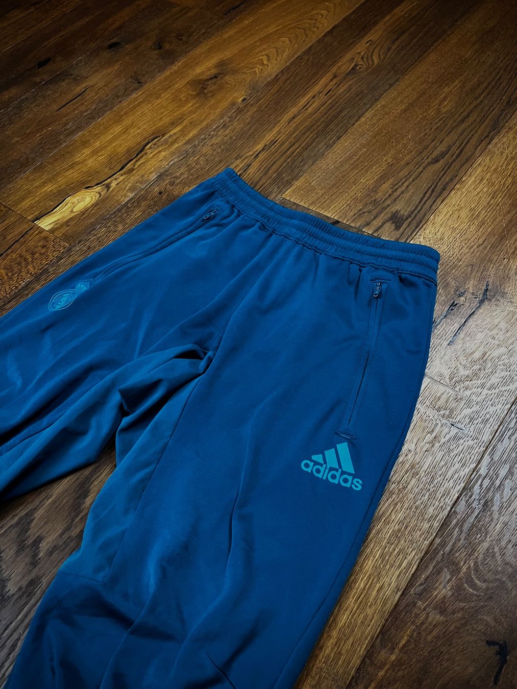 Adidas Pantaloni: Real Madrid Jogging Hosen – Usato da Lindau venduto da KT_Vintage 1