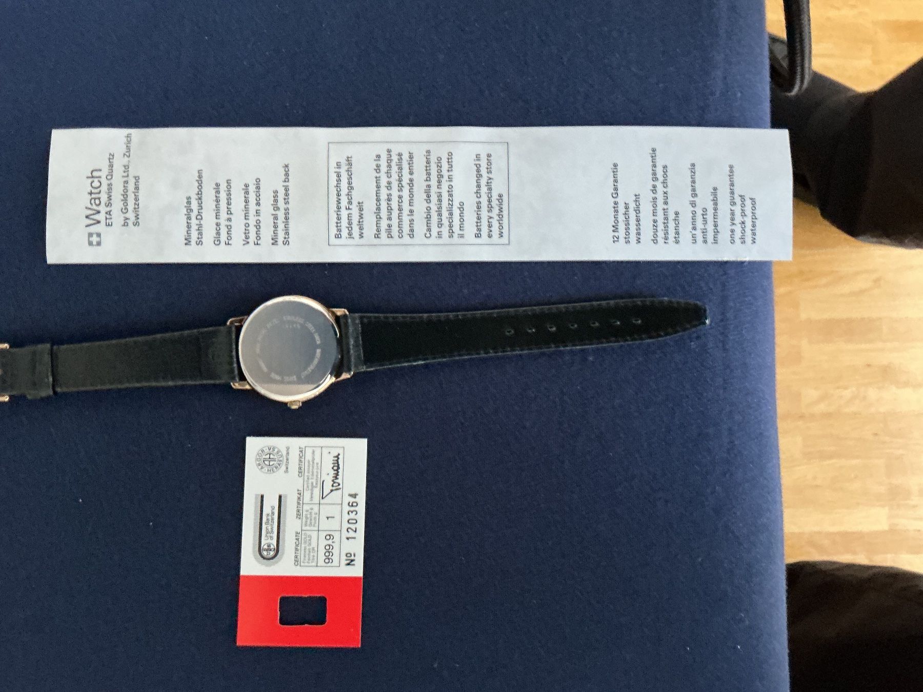 Swatch Orologi: Uhr mit 1g.Gold – Nuovo e nell'imballaggio originale da Zufikon venduto da Connec 1