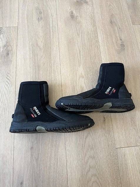 Mute per immersioni: Mares Füssslinge 6.5 mm  – Usato da Schötz venduto da Suntec81