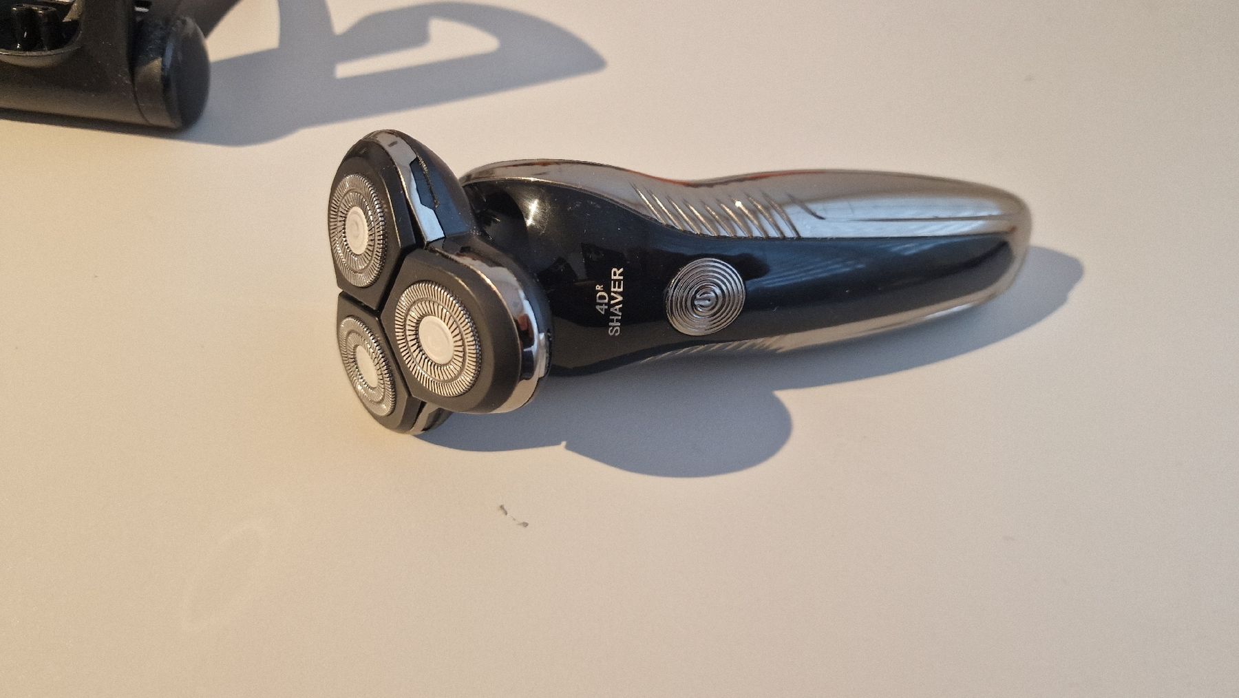 Rasierapparate & Rasierklingen: Rasierer 4D Shaver nass/trocken – Gebraucht aus Toffen von Jonjon1 1