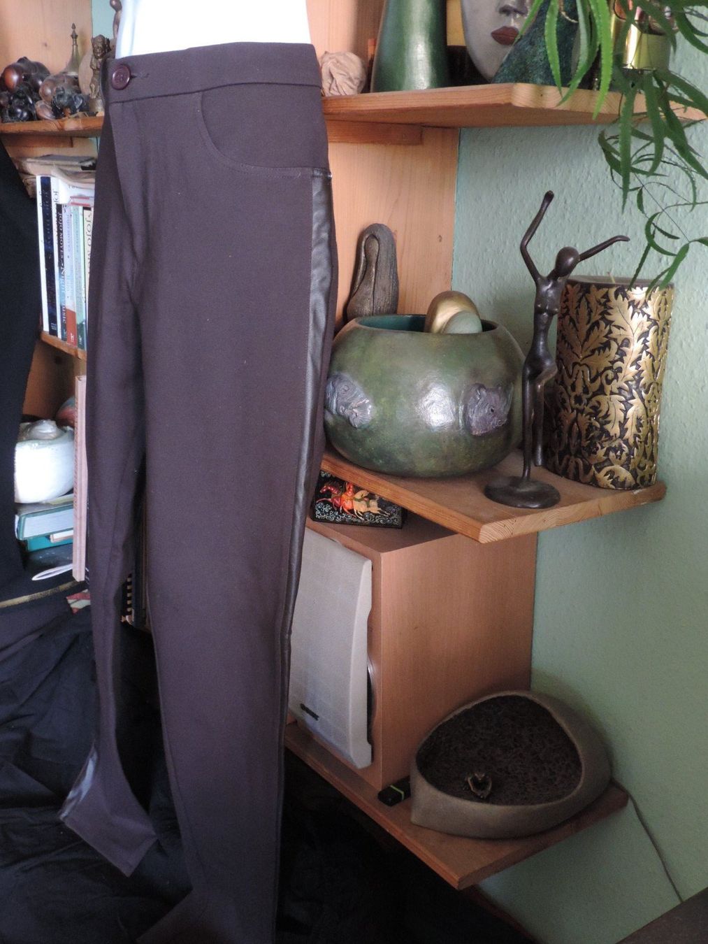 Pantaloni: pantalon brun – Usato da Genève venduto da Axelle333 5