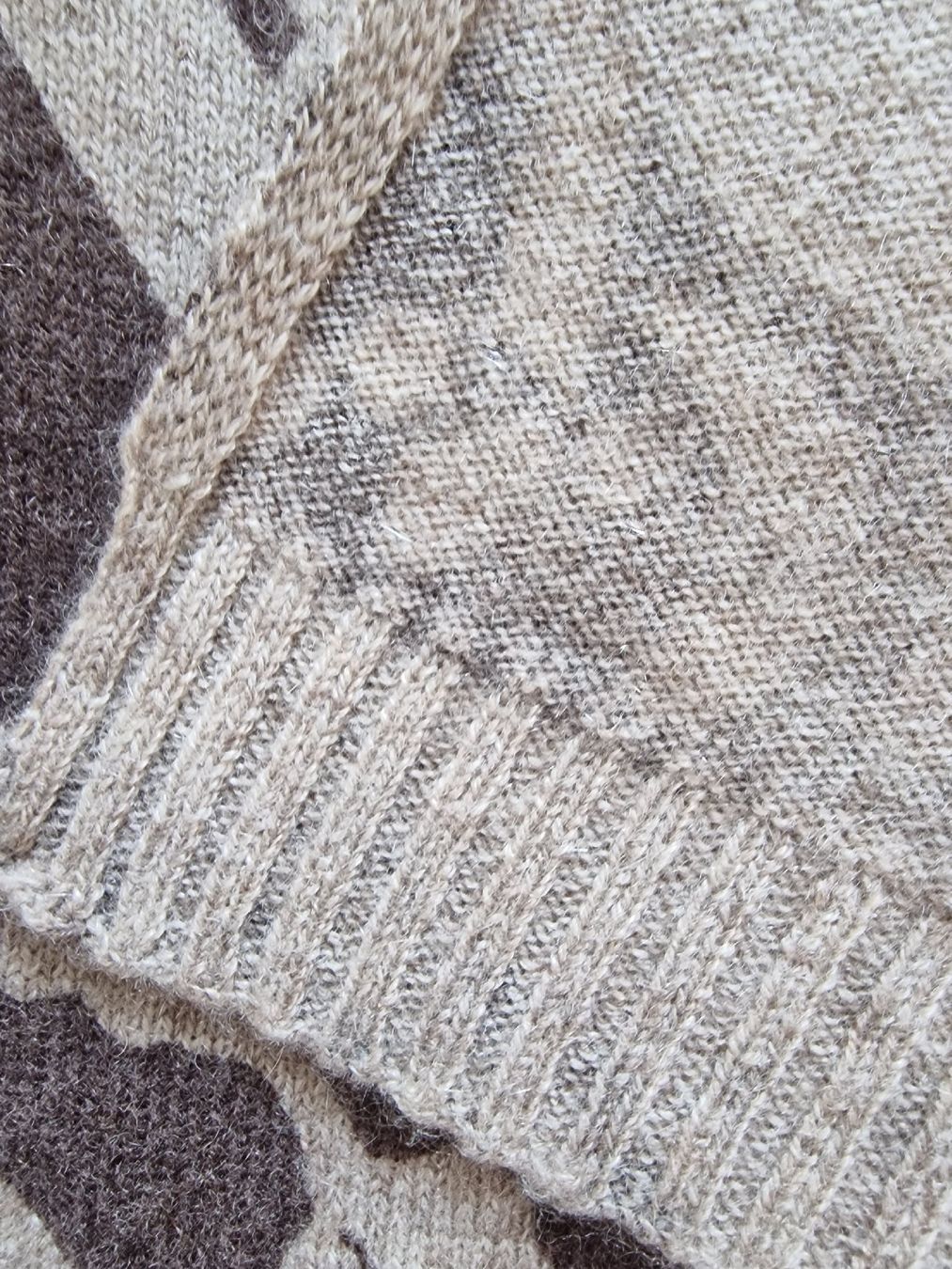 Foulard & Sciarpe: Strickschal aus Cashemere – Usato da St. Niklausen LU venduto da wishbonerfb 4