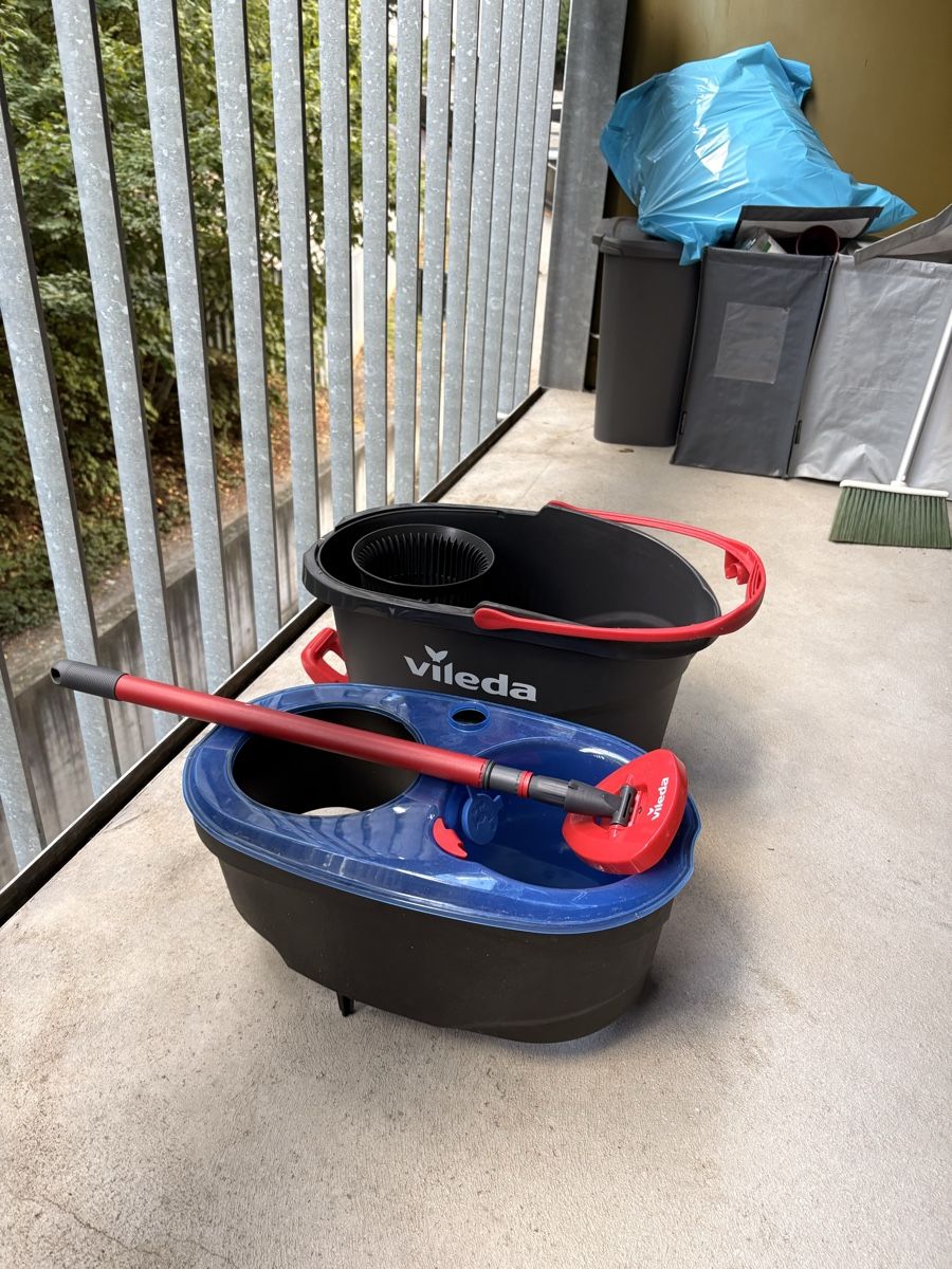 Vileda Sonstige Reinigungsgeräte: Vileda H2pro Spin Mop System with Two Tank Bucket New – Gebraucht aus Fribourg von mat_1995