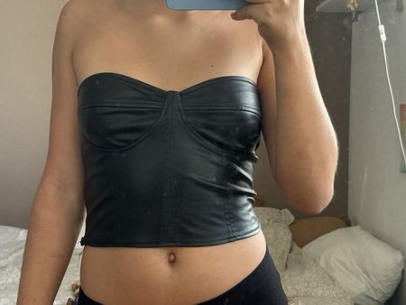 Corset faux cuir noir taille S 