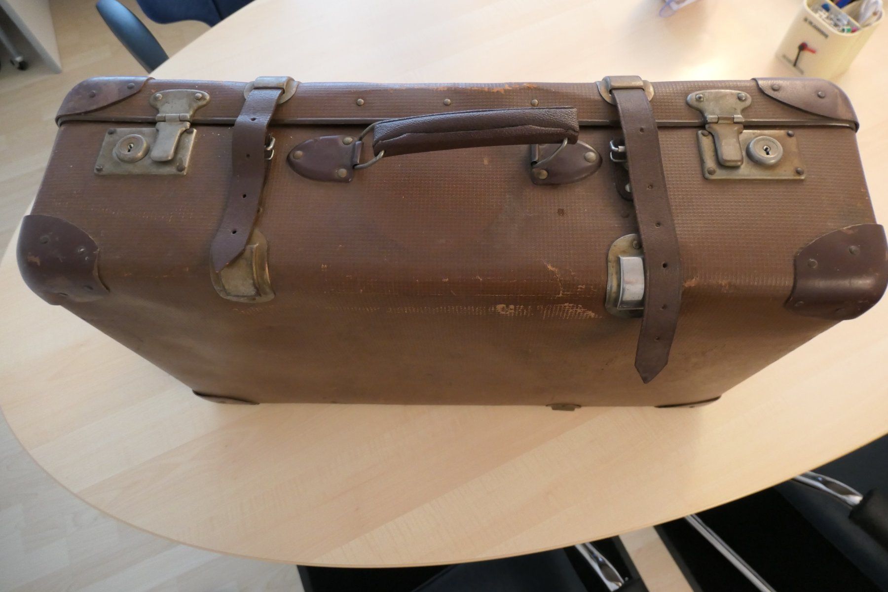 Valigie: Antiker Reisekoffer – Usato da Hunzenschwil venduto da Fionab72