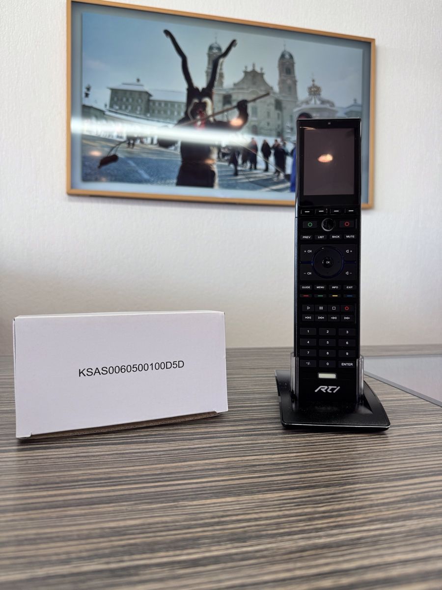 Telecomandi: RTI T2x Fernbedienung – Nuovo e nell'imballaggio originale da Einsiedeln venduto da pioneertv