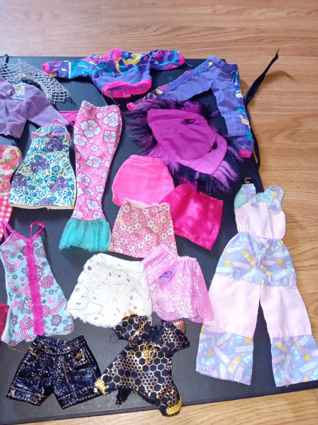 Puppen: lotto abiti Barbie e Ken 27 pezzi – Gebraucht aus Biasca von Old_6blh 4