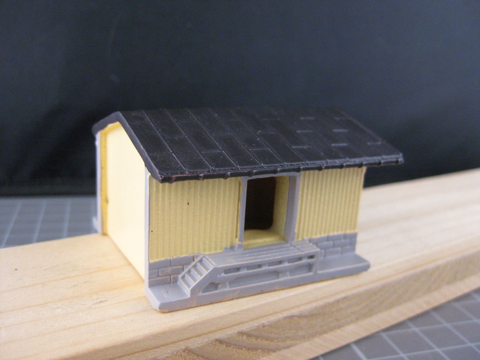 Modelleisenbahnen: Kleiner Güterschuppen – Gebraucht aus Malters von Marosko 1