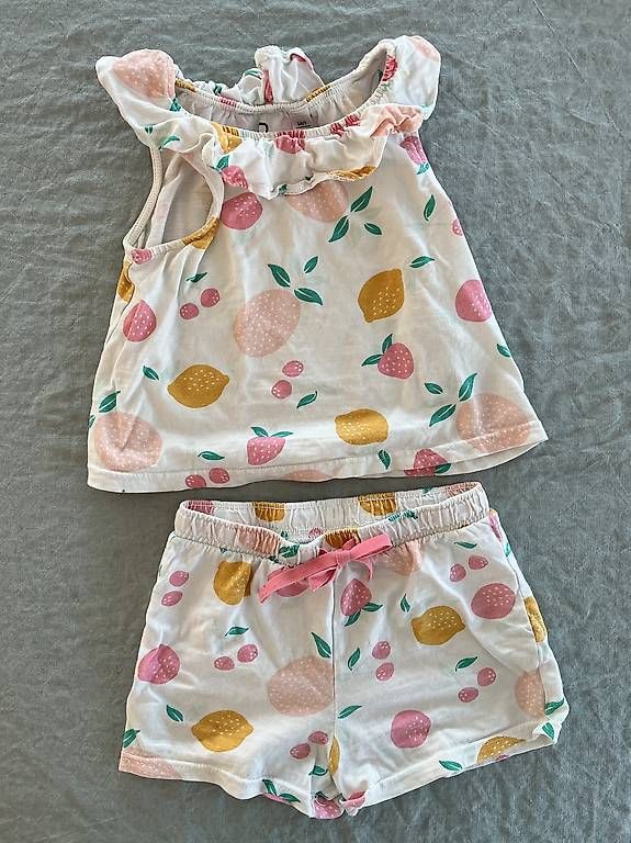 Okaidi Pigiama & Simili: OKAIDI Pyjama Mädchen Gr. 98/3 Jahre – Usato da Cham venduto da nininanana