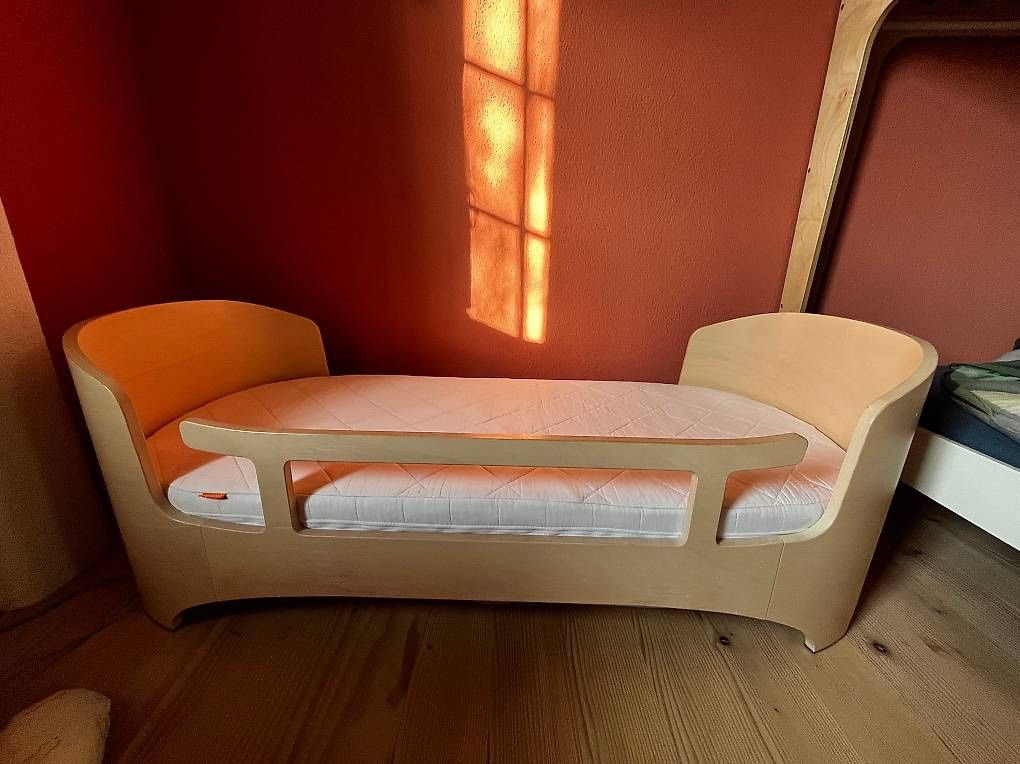 Leander Betten: Leander Junior Bett mit Matratze – Gebraucht aus Männedorf von Crew2