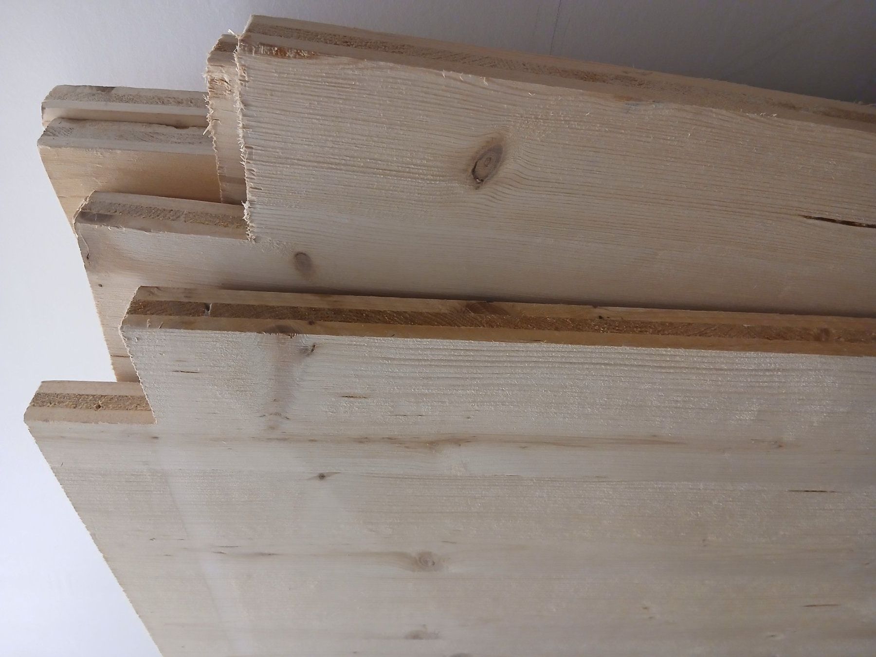 Articoli in legno: Bretter / Dreischichtplatten – Usato da Aadorf venduto da ren_t9bx 3