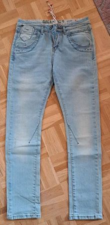 Mädchen Jeans Gr. 146 / Garcia Jeans zu verkaufen