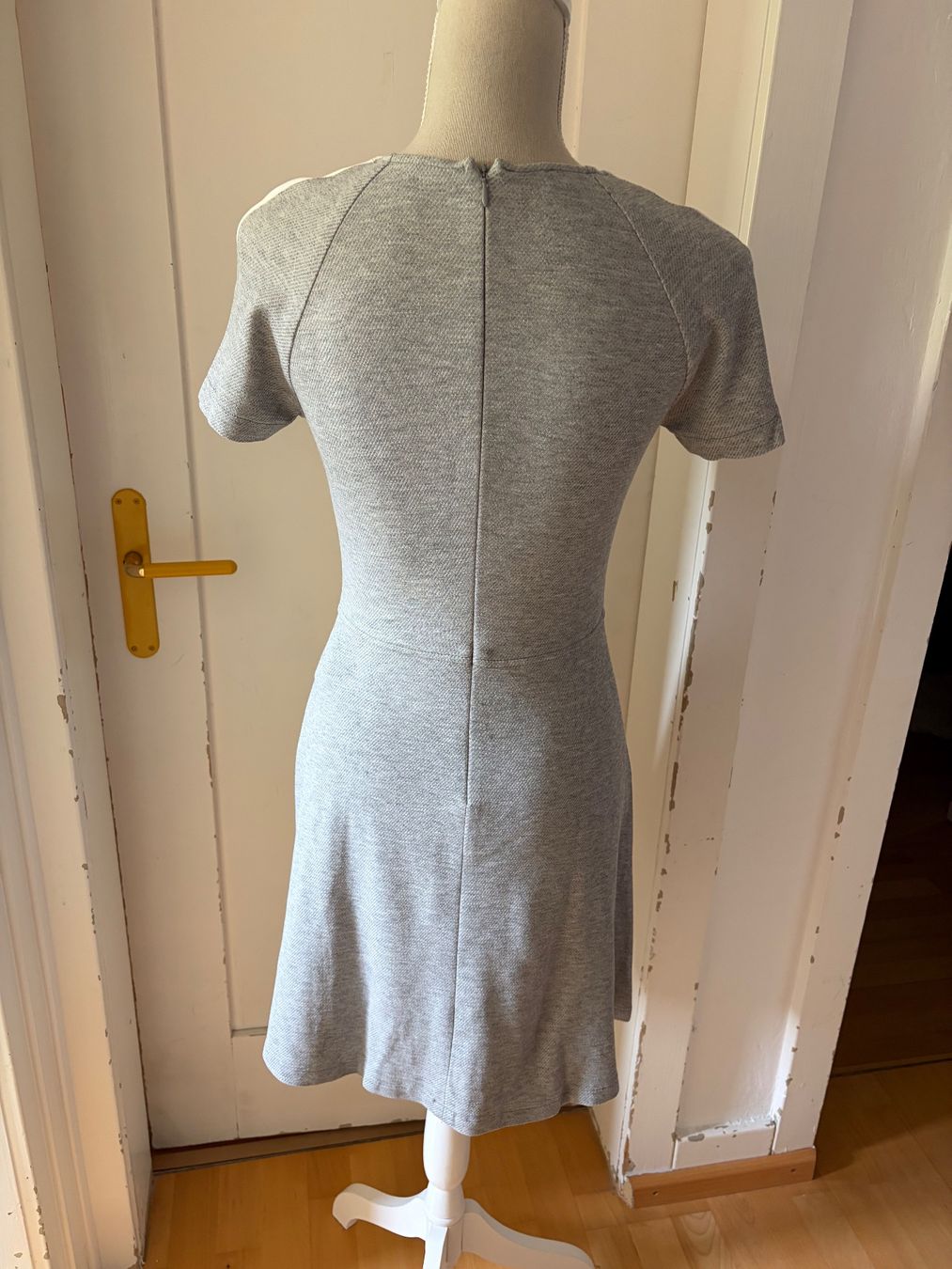 Cinque Robes: Schönes Businesskleid von Cinque – D'occasion à Schaffhausen par _queen_c 1