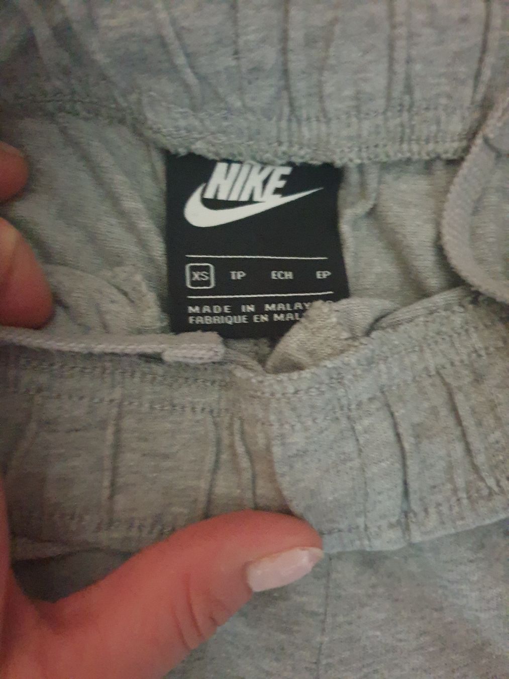 Lotti & Set di vestiti: Nike et Jordan  – Usato da Fribourg venduto da mal_8zjh 3