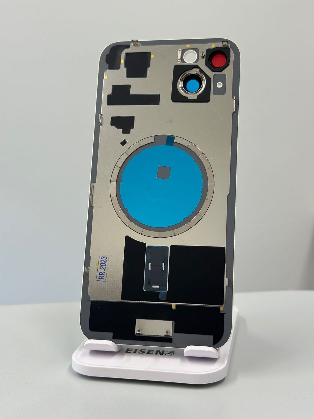 Coques & Protection écran: Vitre Cache Arrière iPhone 15 Plus Jaune avec aimants – Neuf avec emballage d'origine à Zug par ElPhone 1