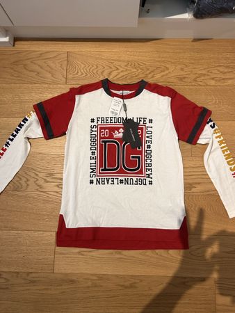 Dolce & Gabbana D&G long sleeve T-shirt size 12 years