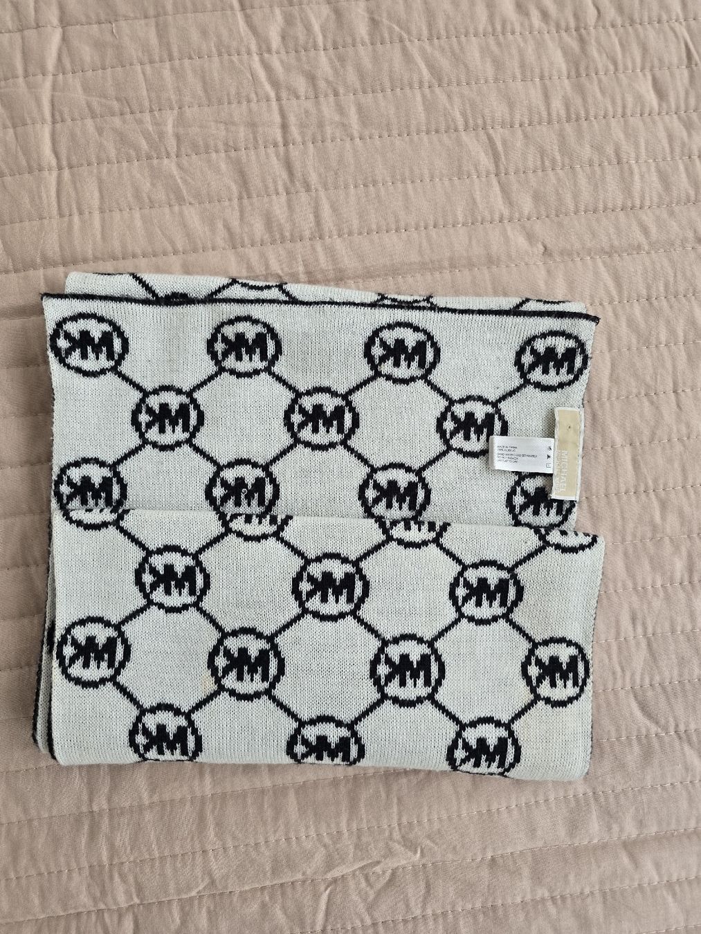 Michael Kors Foulard & Sciarpe: Michael Kors Schal 160 x 25 cm – Usato da Rorschacherberg venduto da Olgamedved 5