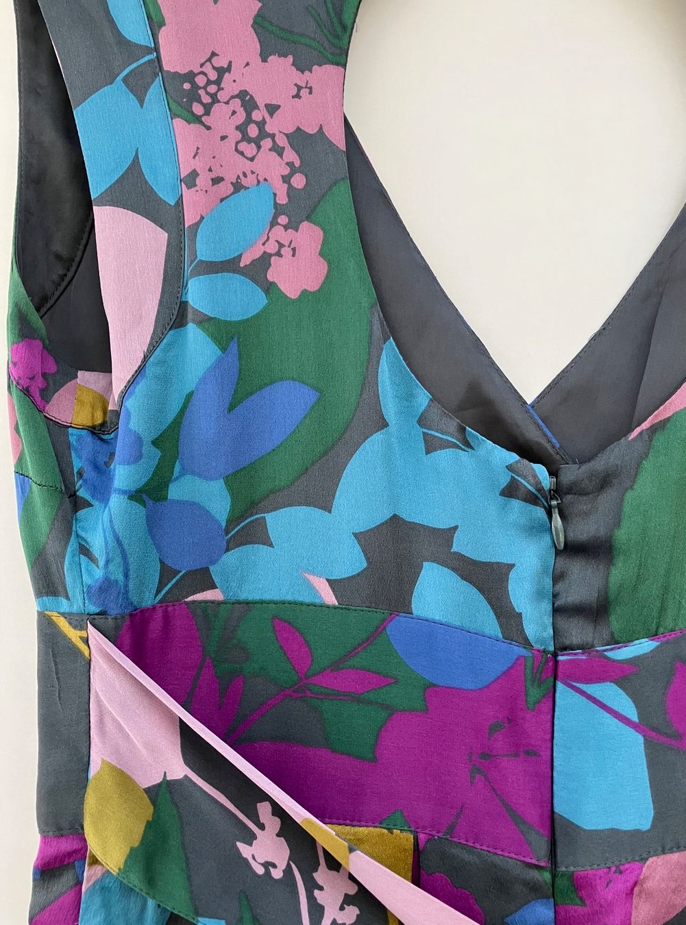 Vestiti: Wardrobe Seide Kleid Gr.36/38 – Usato da Unterägeri venduto da Jutka_04 3