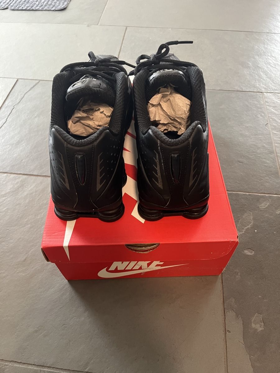 Nike Chaussures hommes: Nike Shox R4 – D'occasion à Lenzburg par JoelMeier 3