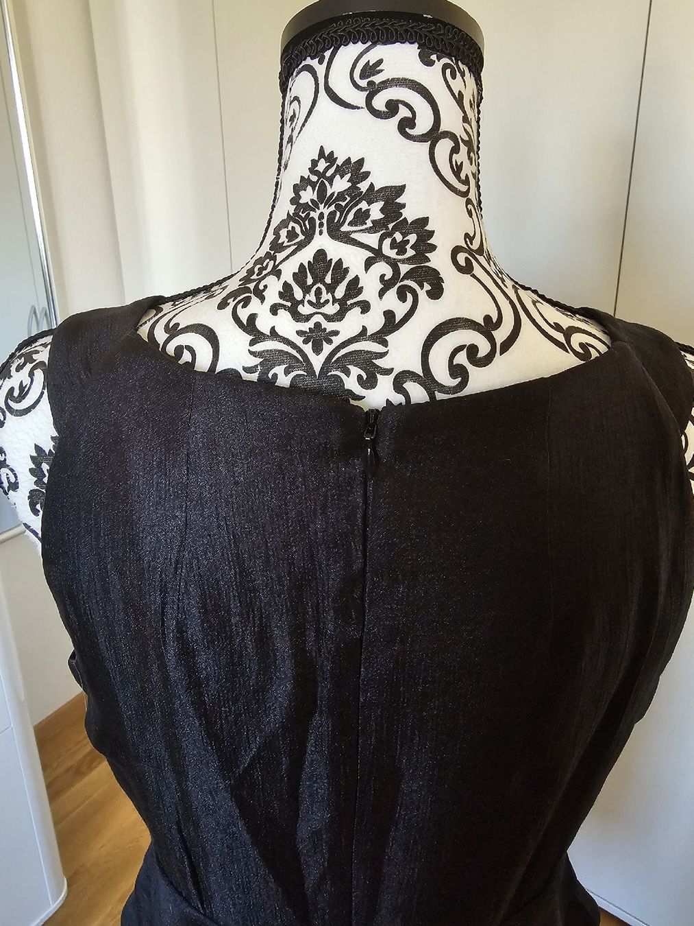 Kleider: Robe noire T.40 porté 1fois ! – Neu (gemäss Beschreibung) aus Bulle von Diamant.15 4