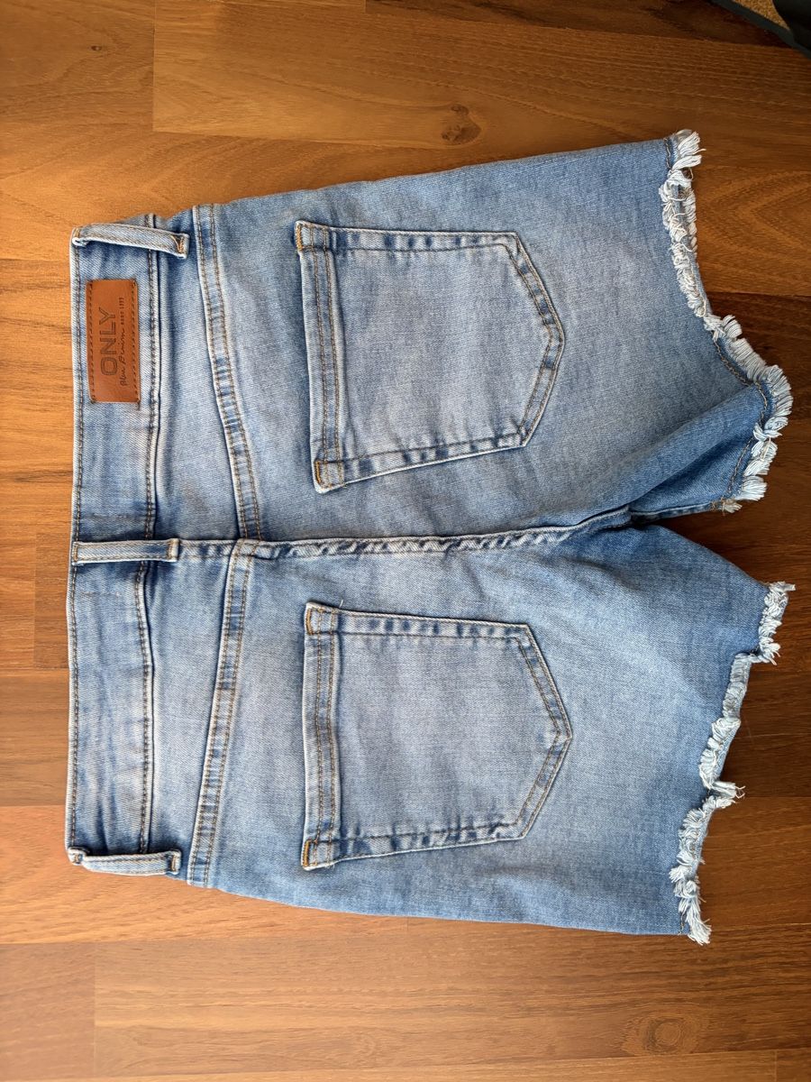 Only Jeans: Hotpants Only – Nuovo (secondo la descrizione) da Henau venduto da martina_1998 5
