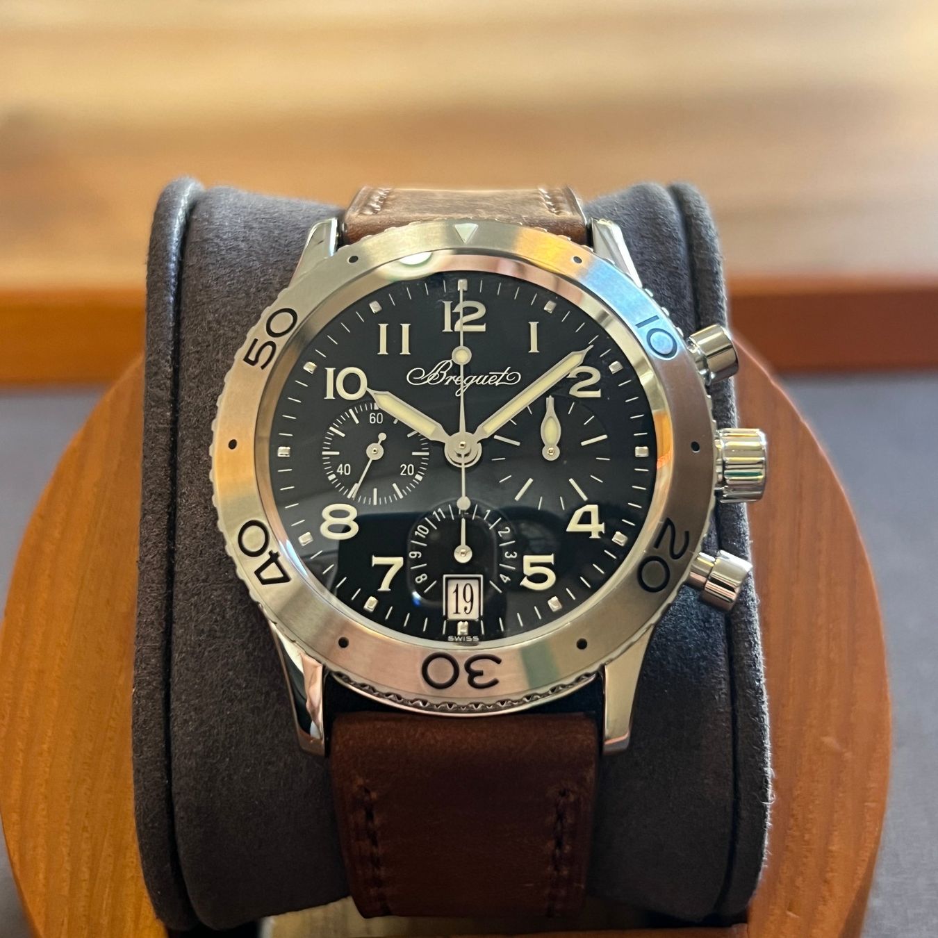 Breguet Orologi: Breguet Type XX Transatlantic Automatic Date 3820 – Usato da Carouge GE venduto da Watchaser