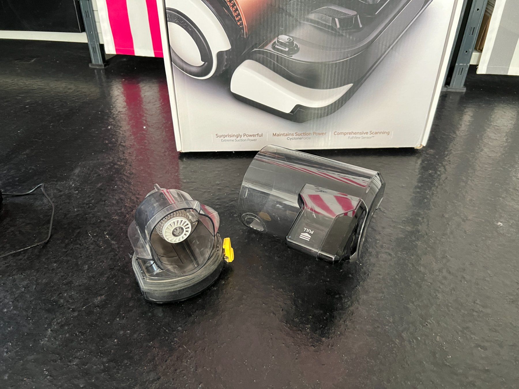 Samsung Aspirapolveri & Accessori: Staubsauger, Saugroboter Samsung Powerbot VR9000 – Usato da Uster venduto da Lea_ZH 2