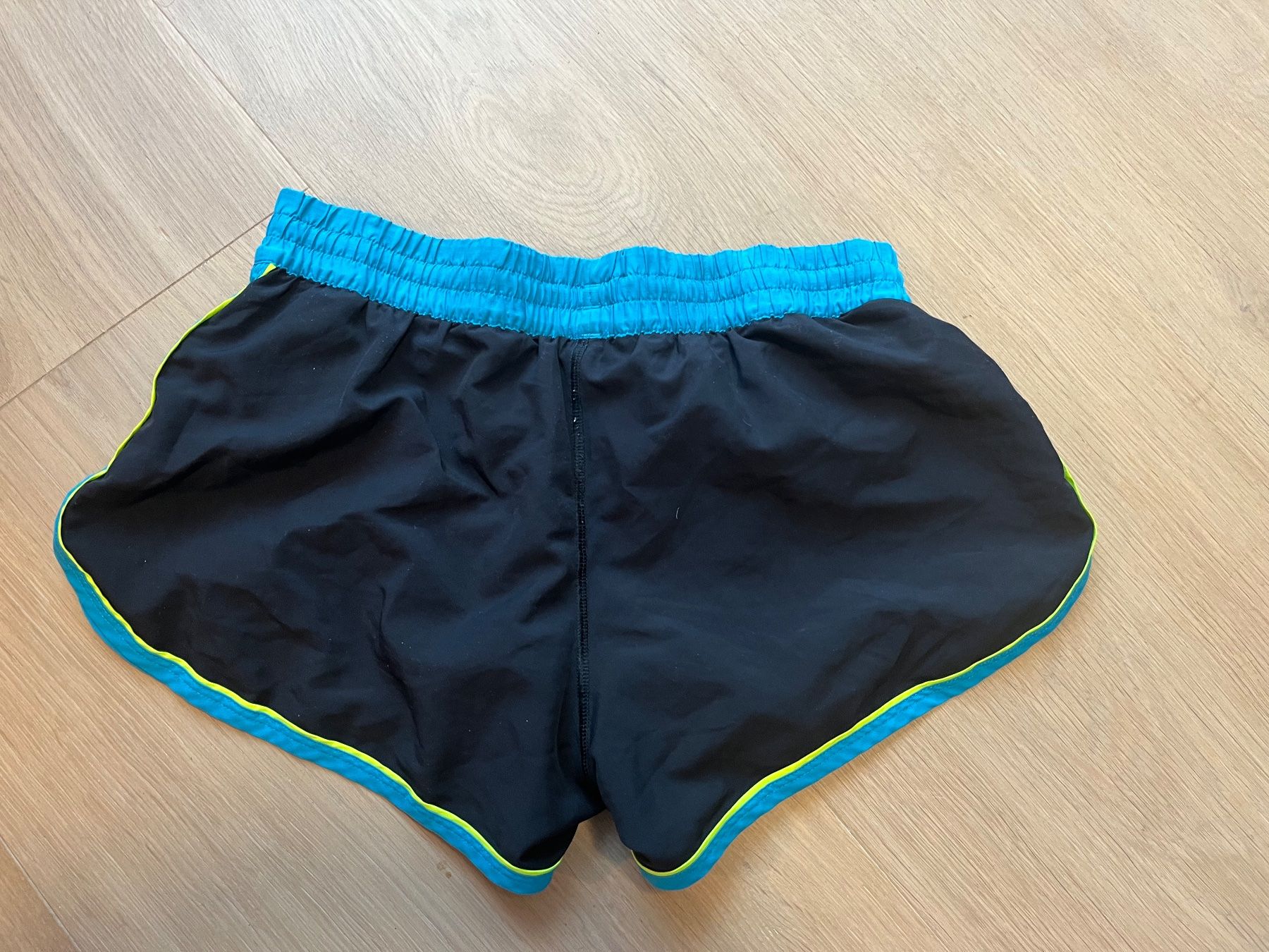 Hosen: under armour sport hose gr xs – Gebraucht aus Neuhausen am Rheinfall von stundgirl 2