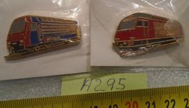 2 ver Lokomotiven Pins (A308)
