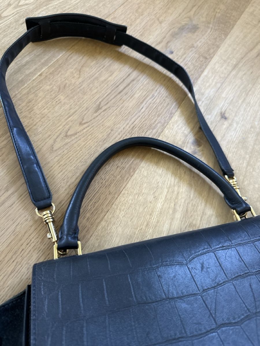 Celine Taschen für Damen: Sac à main Céline Trapèze cuir daim noir  – Gebraucht aus Commugny von rus_my8v 2