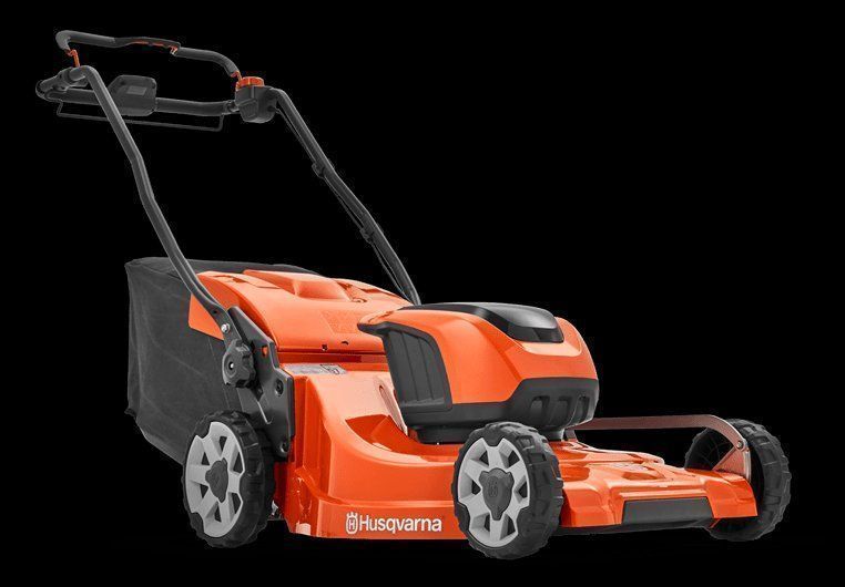 Tagliaerba: HUSQVARNA LC 247i – Nuovo (secondo la descrizione) da Stüsslingen venduto da Shoebby_tools