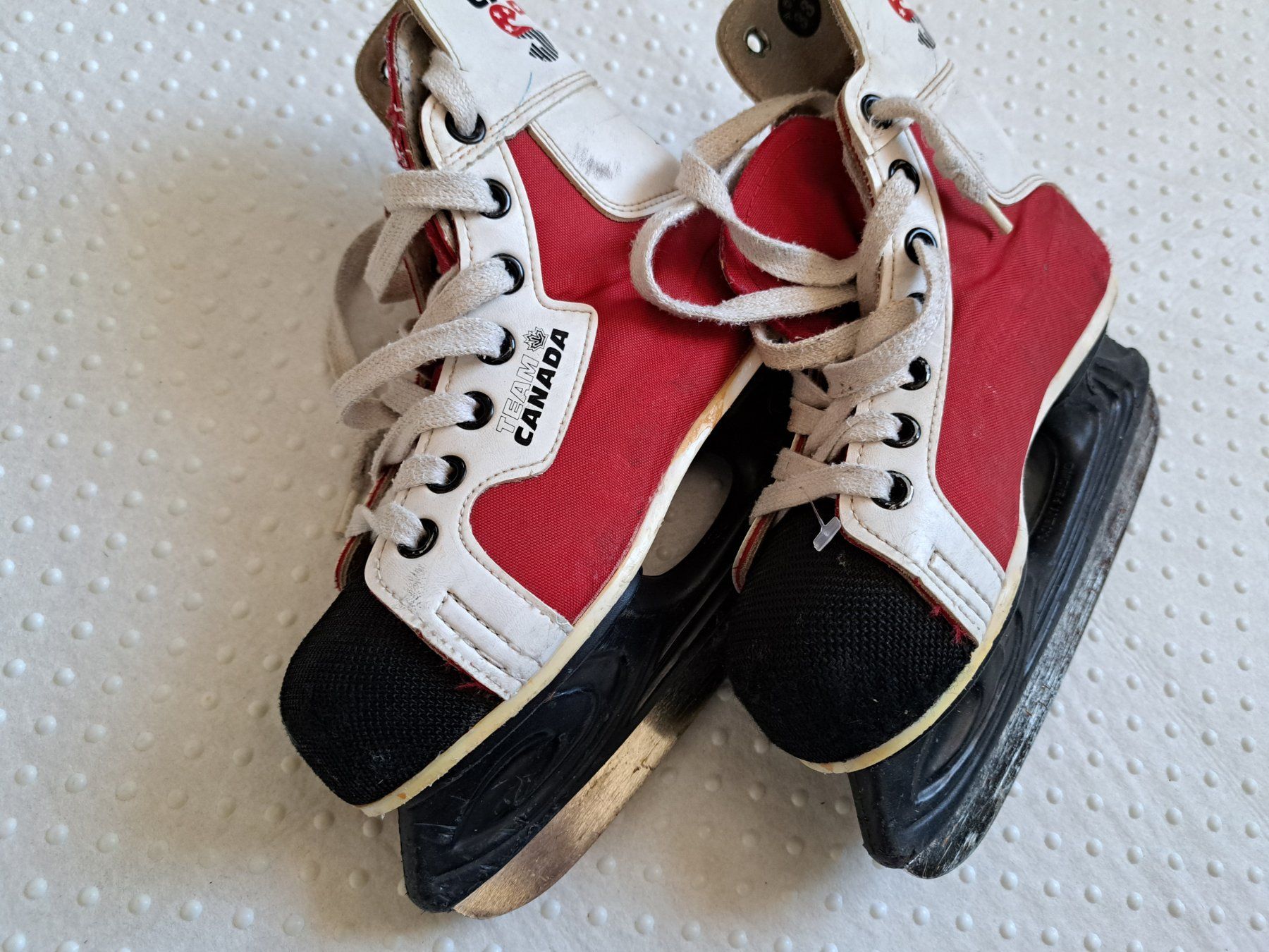 Pattini da ghiaccio: Retro Schlittschuhe "Team Canada", Gr. 35 – Usato da Gysenstein venduto da joshuas81 4