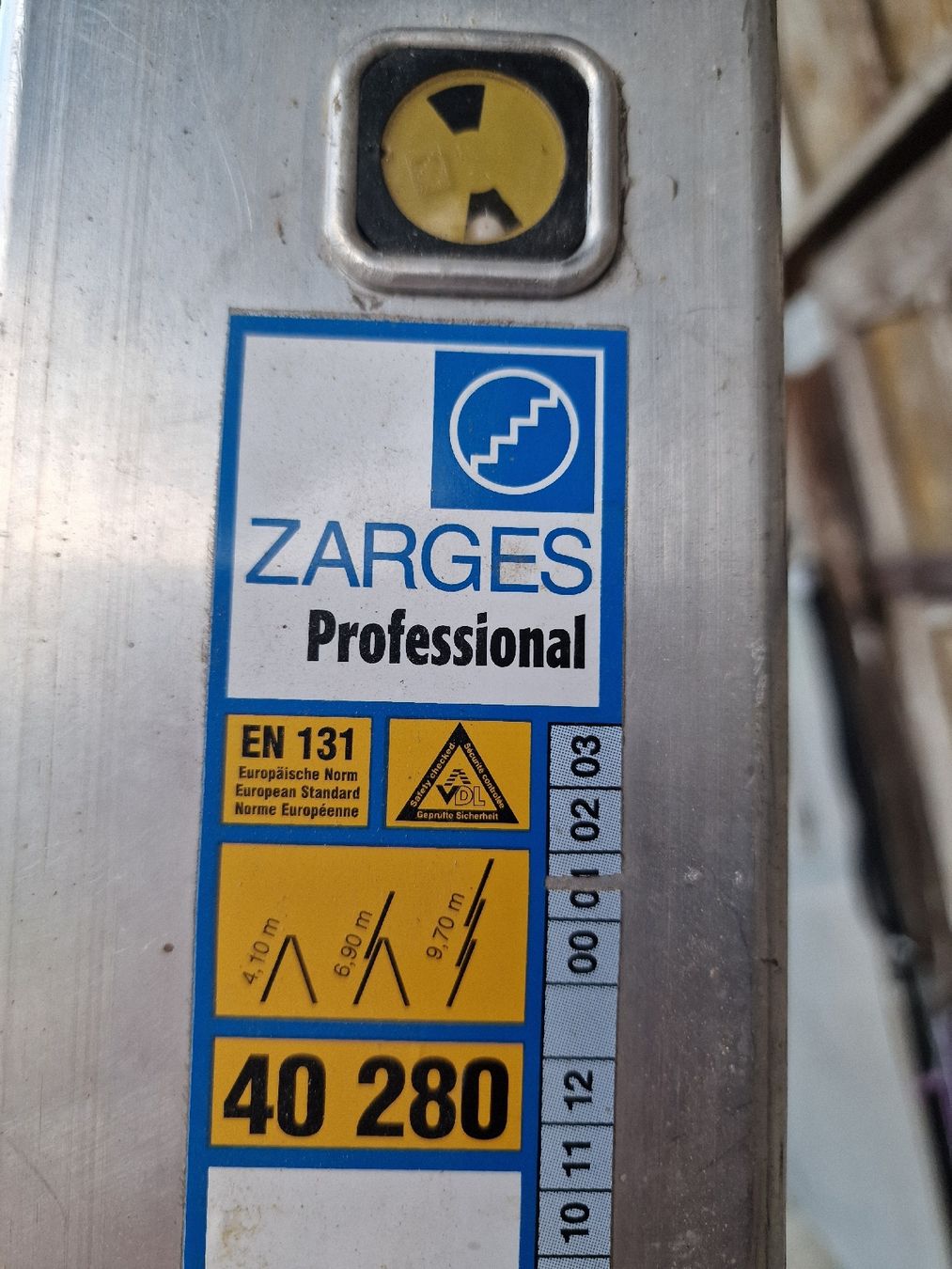 Zarges Scale: Zarges Leiter 6.90m – Usato da Niederbüren venduto da Geeo 3