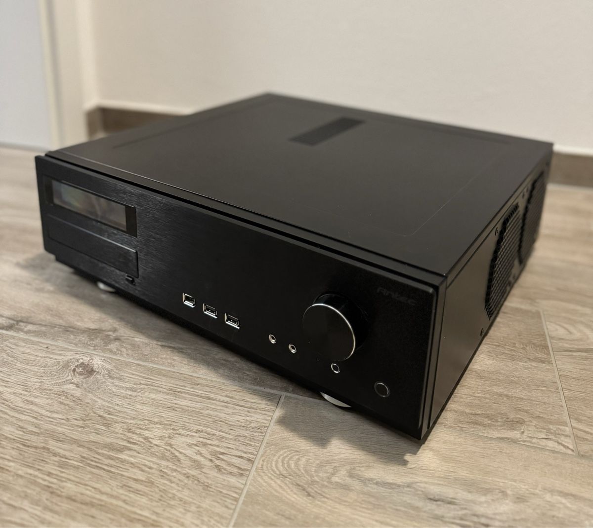 PCs: HTPC - custom made HTPC/Gaming PC – Gebraucht aus Luins von