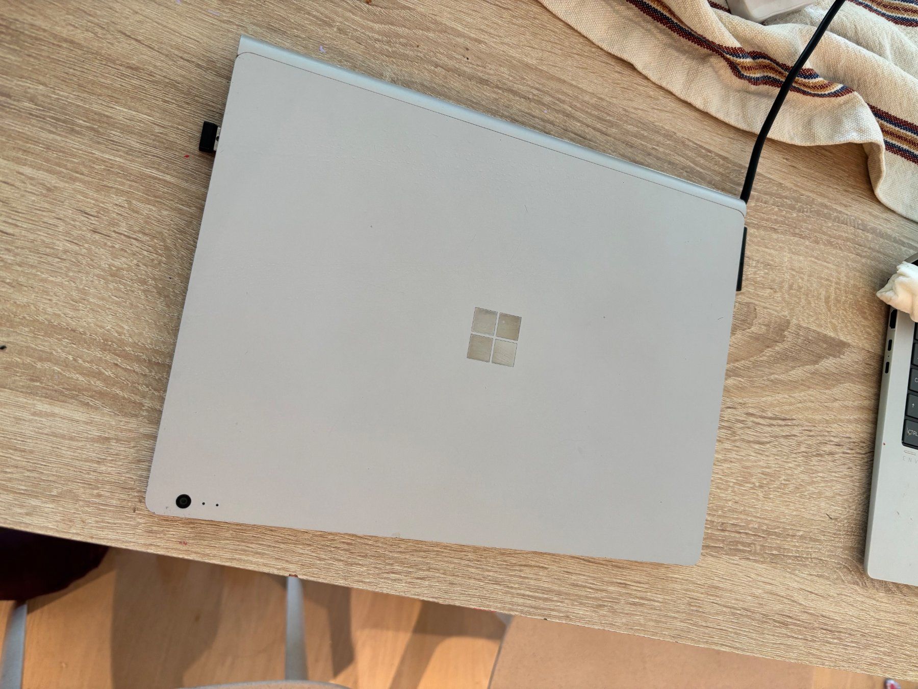 Microsoft Notebook: Microsoft Surface Book 2, 256GB SSD + Docking Station – Usato da Kilchberg ZH venduto da Lelacf 1