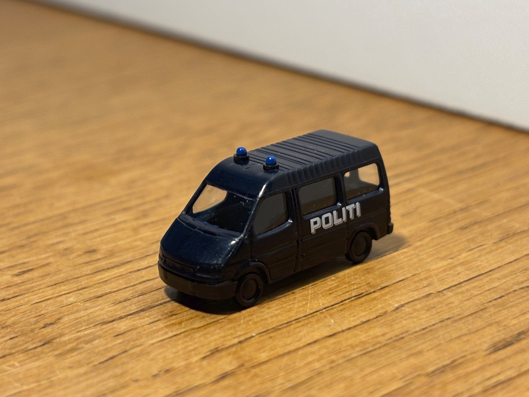 Modellini di ferrovie: M0841: Polizei (Spur N) – Usato da Birsfelden venduto da Birs_25 1