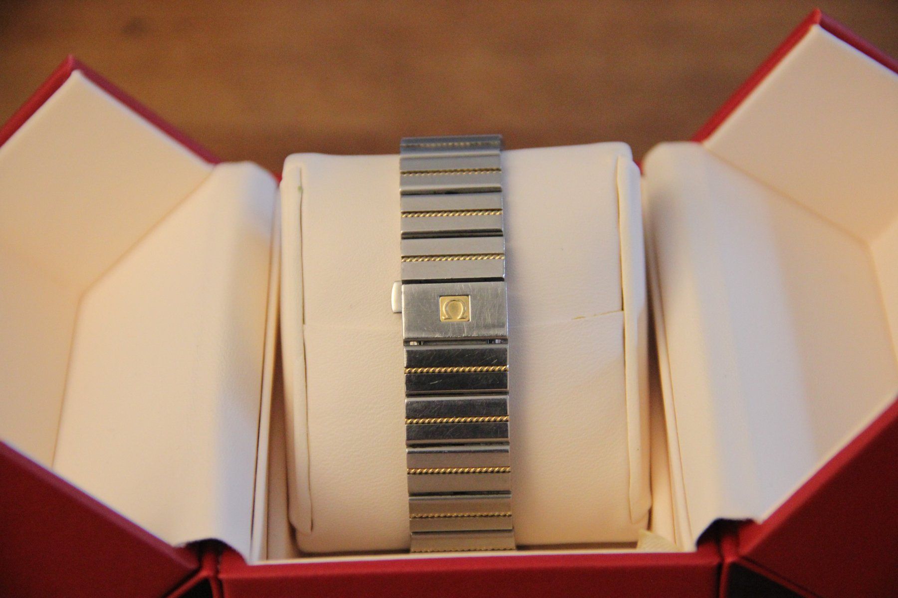 Omega Orologi: Omega Constellation Quartz – Usato da Thun venduto da zopfschweiz 1