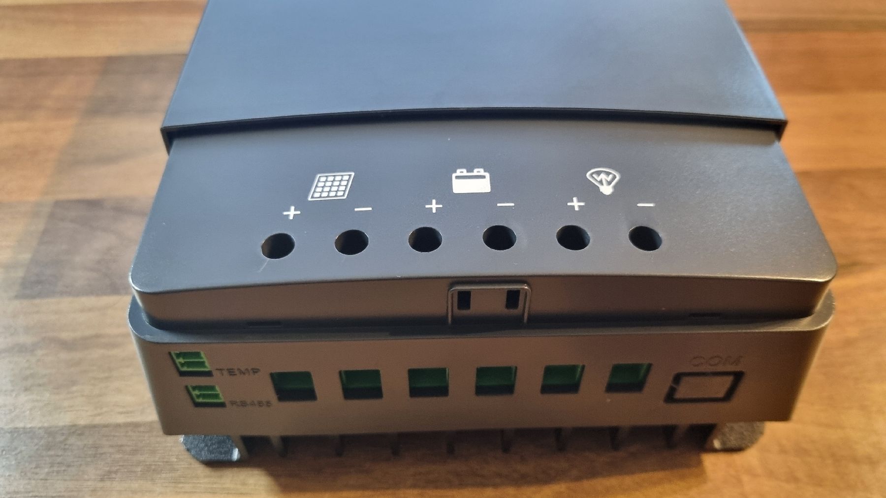 Caricatori & Batterie: Solarladeregler 60A PowMr – Nuovo (secondo la descrizione) da Lüscherz venduto da Phil67 4