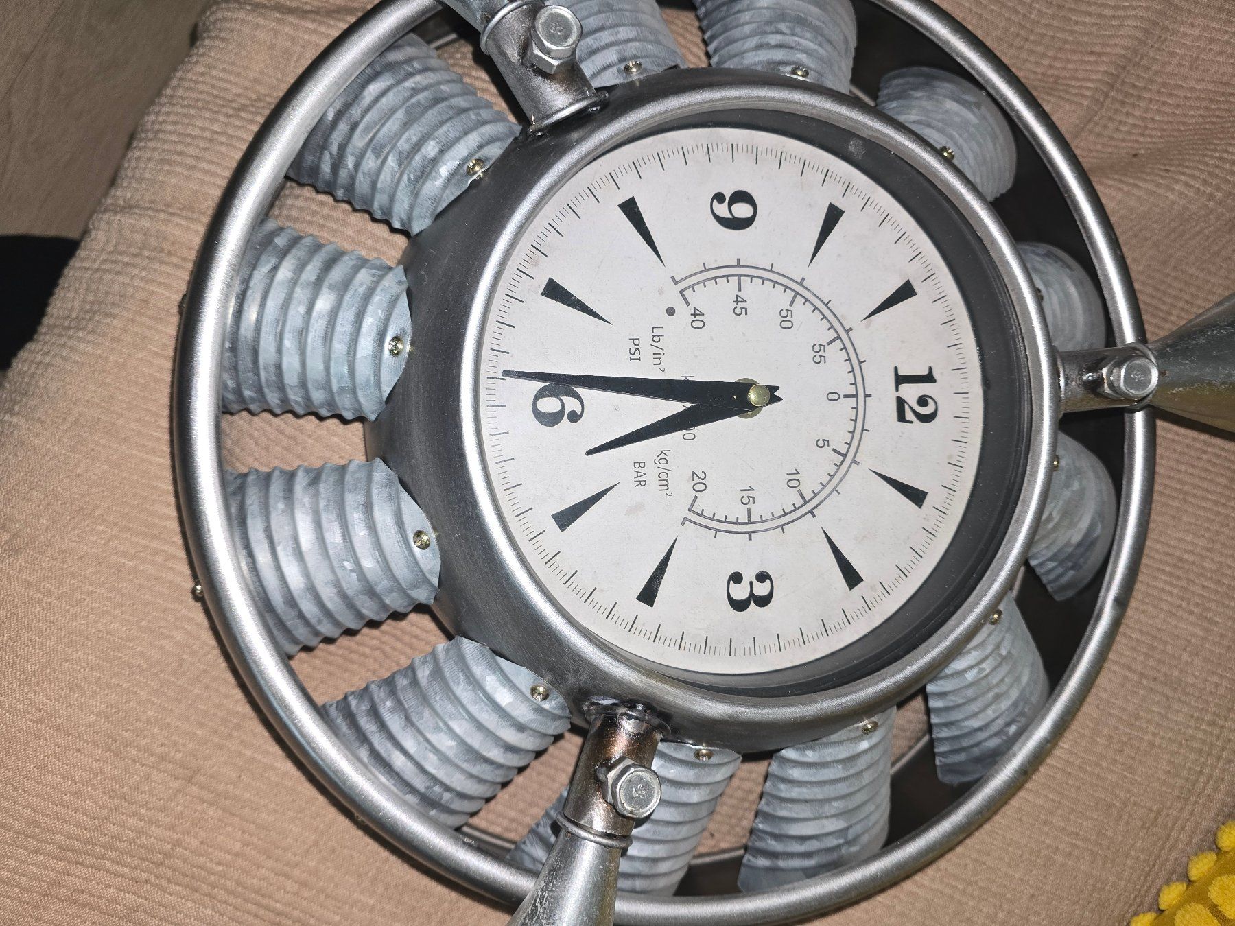 Motori: die spezielle Wanduhr..wie ein Propeller-Motor... – Usato da Erlinsbach SO venduto da Kunst-Boutique 4