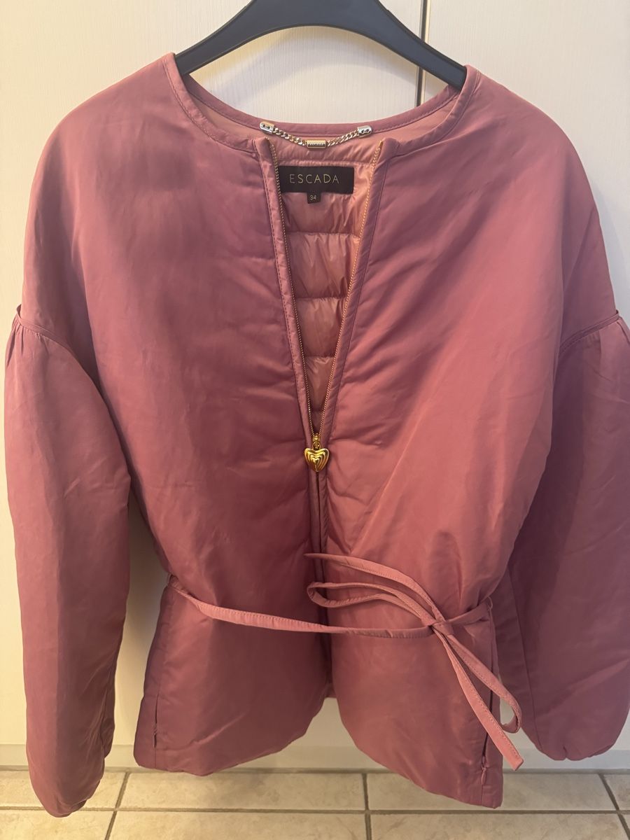 Escada Giacche: Escada Jacke, 34, neu!  – Nuovo (secondo la descrizione) da Zürich venduto da Anilein_9989