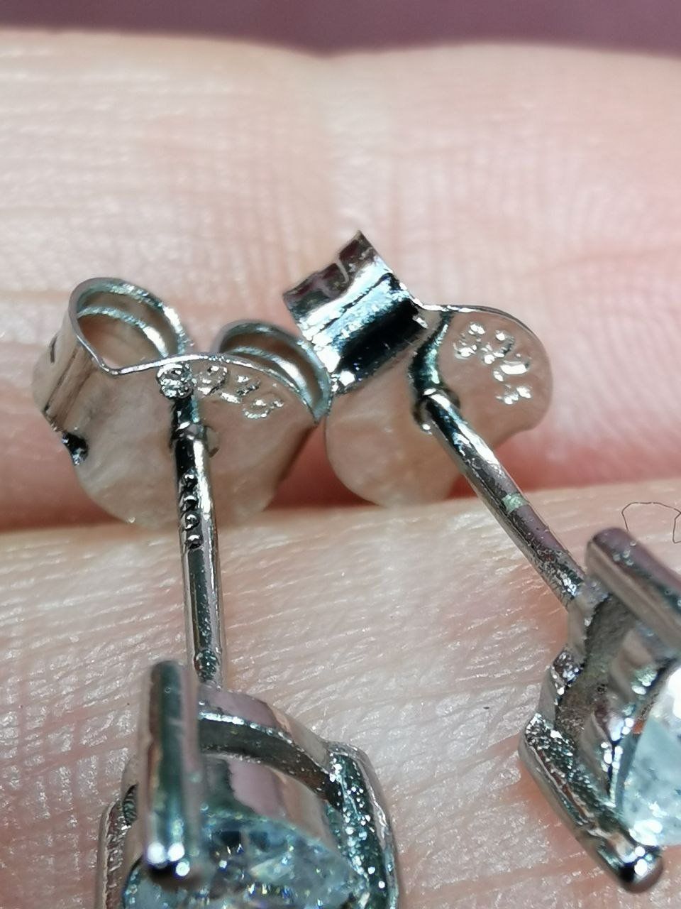 Ohrringe & -stecker: Boucles d'oreille argent avec zircons – Neu und originalverpackt aus Reconvilier von Tsma67 1