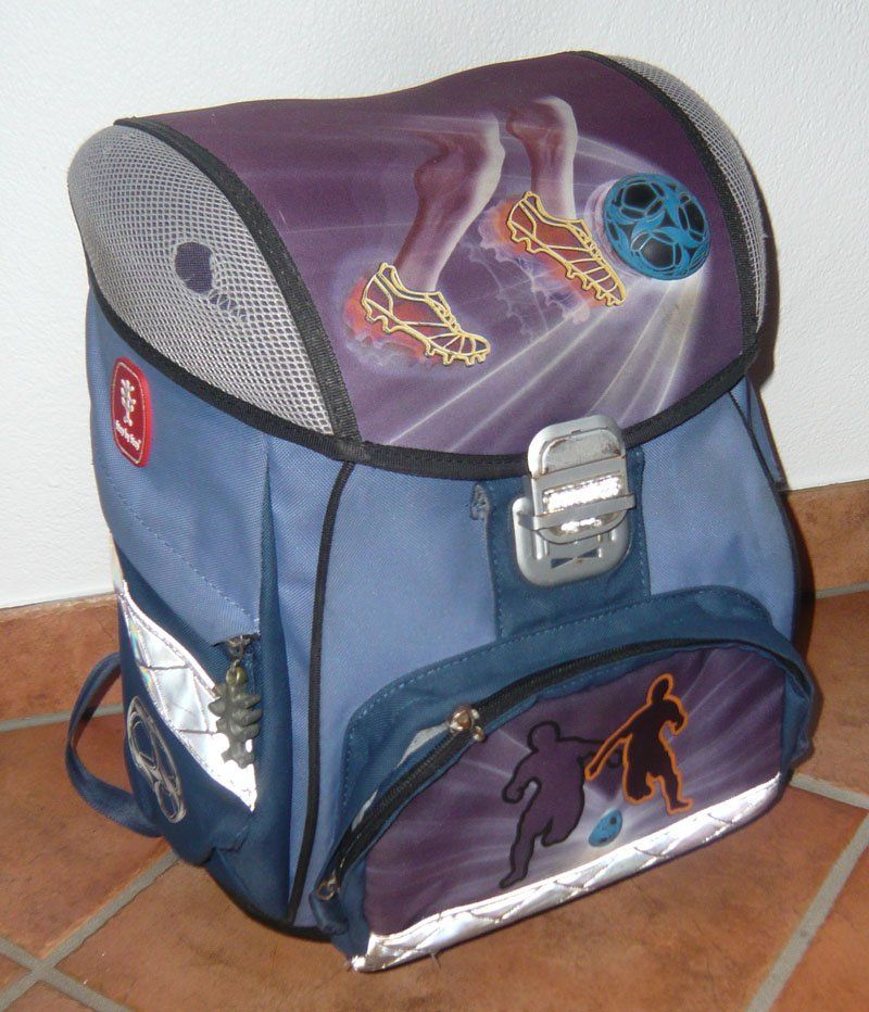 Allestimento di negozi e stand fieristici: Schultasche / Schultheke – Usato da Ruggell venduto da Dolce9 1