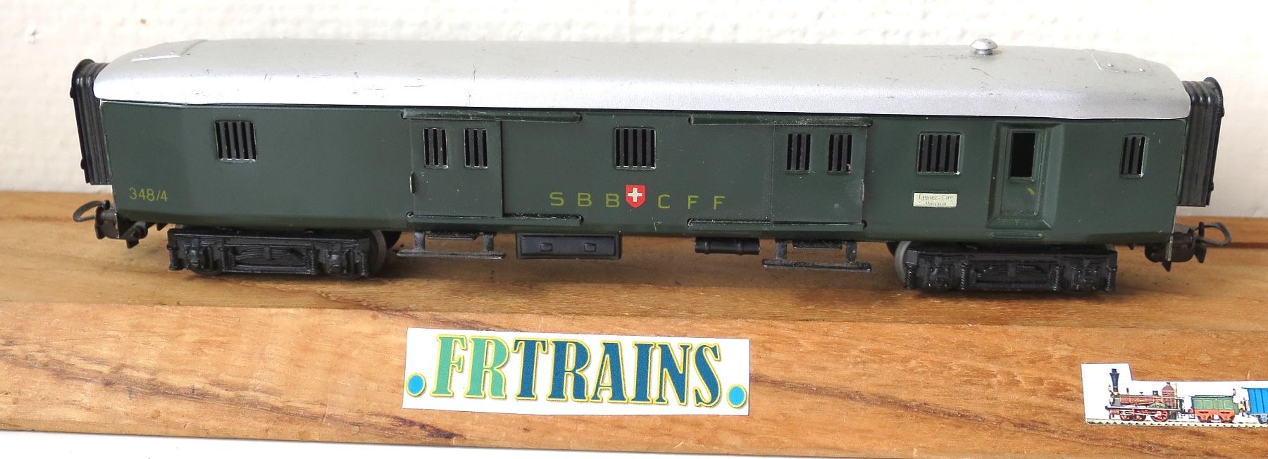 Märklin Modellini di ferrovie: MARKLIN 4017 SBB CFF FOURGON A BAGAGES LEGER – Usato da Gland venduto da FRtrains 2