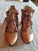 ROVERS Leder-Stiefeletten Gr. 38 – Extravagantes Design