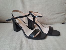 Sandalen Schwarz Echtleder Optik Gr. 39 Top!