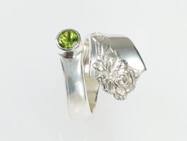 Offener Jugendstil Silberring mit Peridot